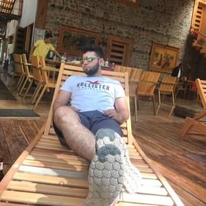 Meet your Posher, Christopher